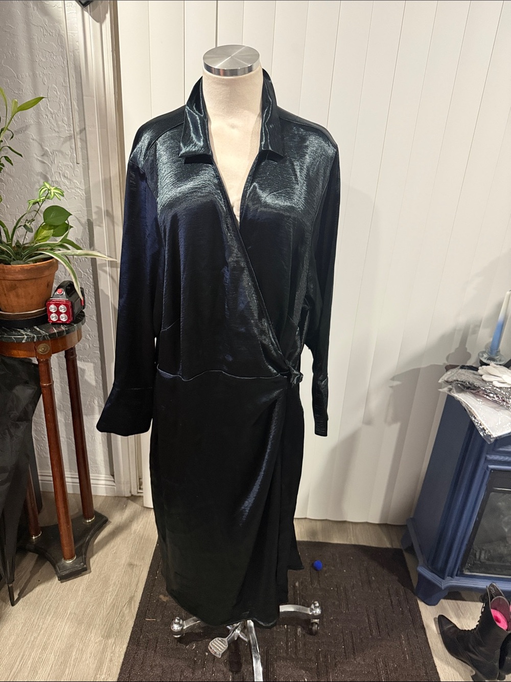 Ava & Viv Shiny Black Long Sleeve Wrap Dress